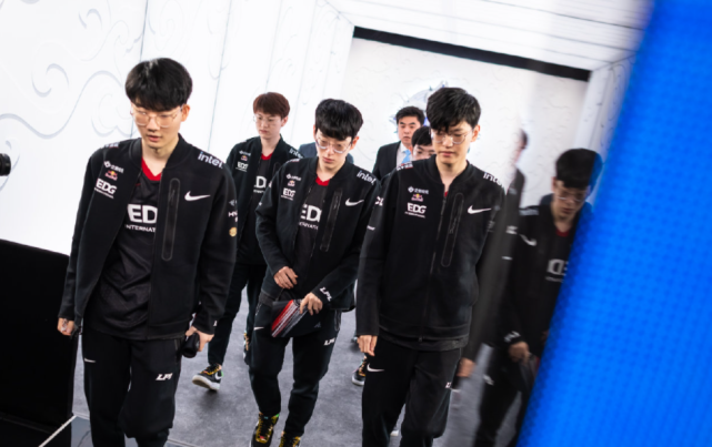 尽管苏亚雷 尽管苏亚雷