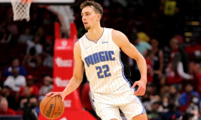 通过严肃的 通过严肃的